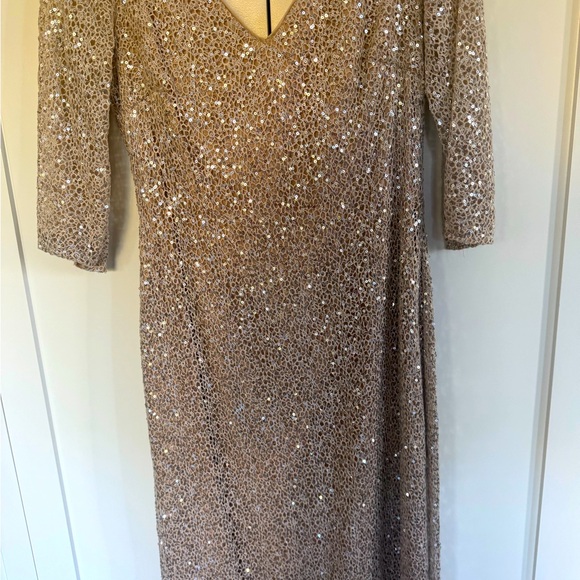 Kay Unger size 10 sequin dress. - Picture 7 of 10